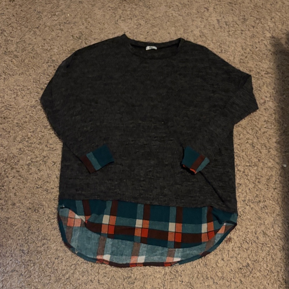 Cozy Black and Teal Layered Women's Sweater - Picture 1 of 3